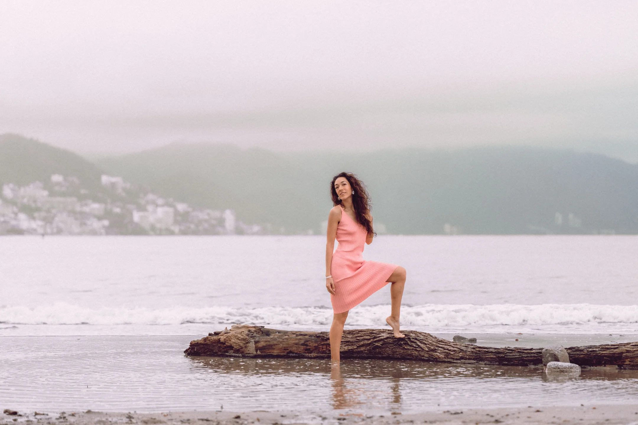 Editorial · beach