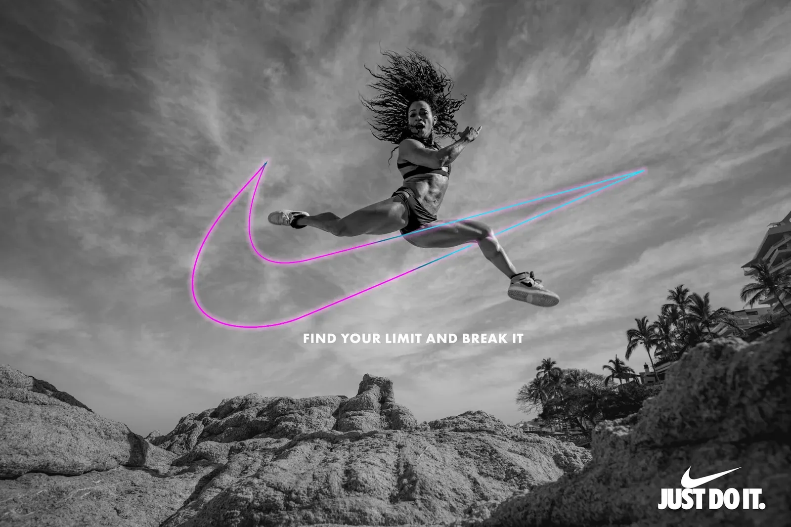 Campaña Nike Find Your Limit, atleta saltando sobre rocas de la costa